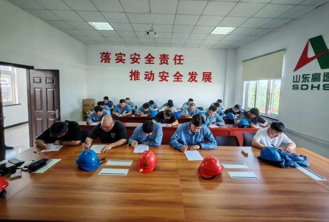 储运公司组织开展生产车间 “岗位大练兵、技能大比武”活动