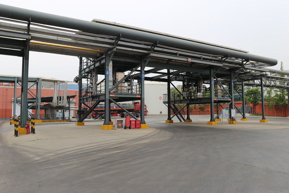 智能沥青装车平台